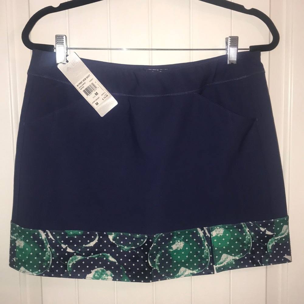 NWT Adidas Women’s Golf Skirt / Skort - Med